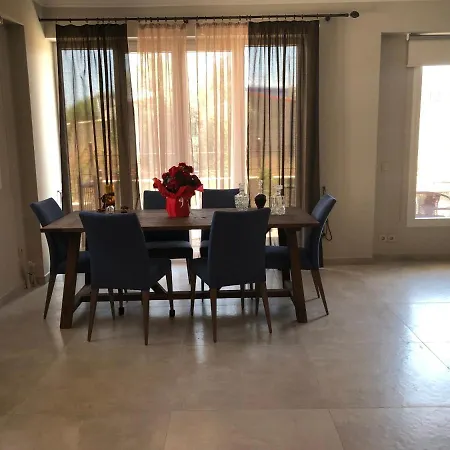 Apartament Faidra's House